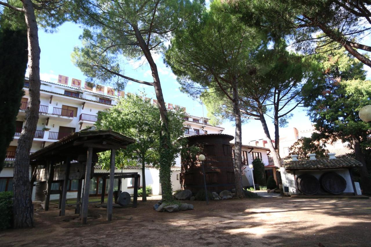Hostal Del Senglar L'Espluga de Francoli Ngoại thất bức ảnh