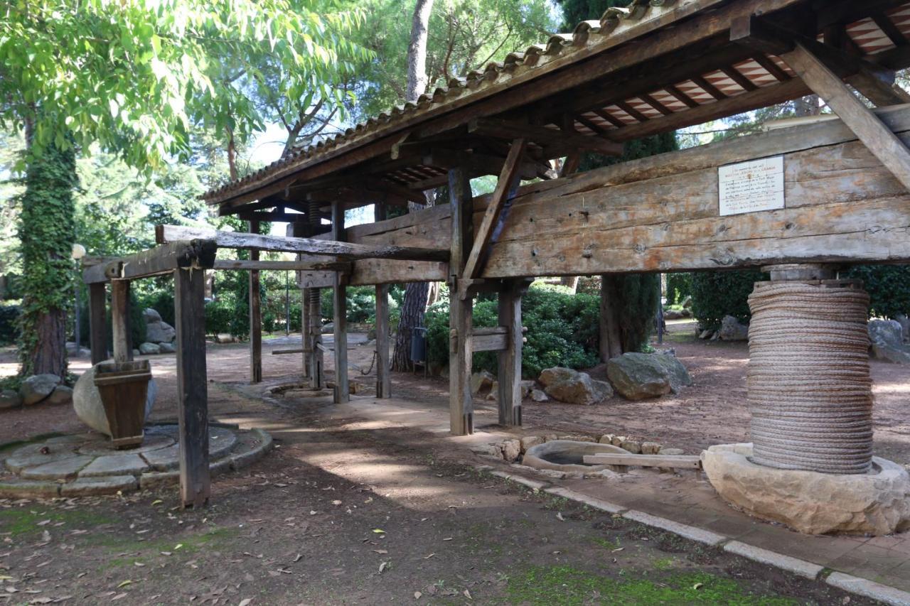 Hostal Del Senglar L'Espluga de Francoli Ngoại thất bức ảnh
