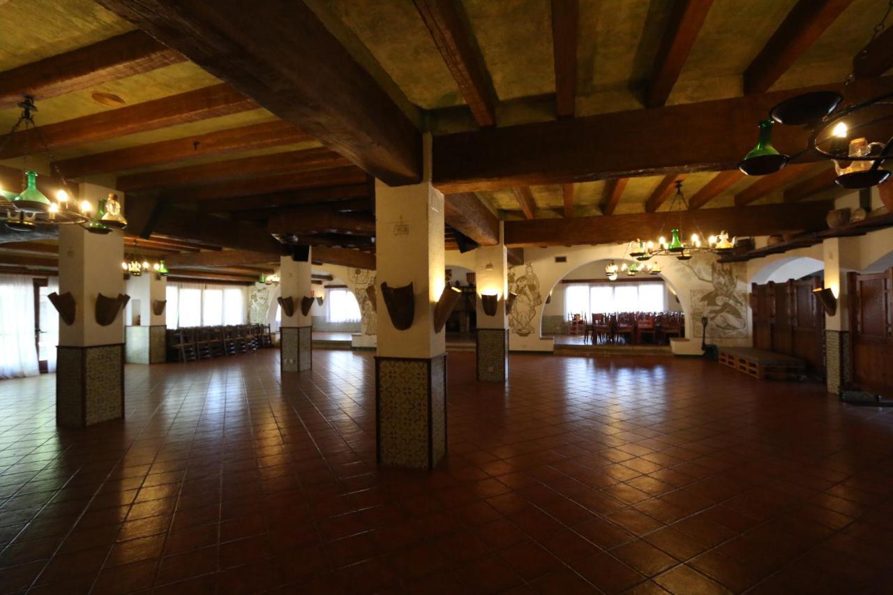 Hostal Del Senglar L'Espluga de Francoli Ngoại thất bức ảnh