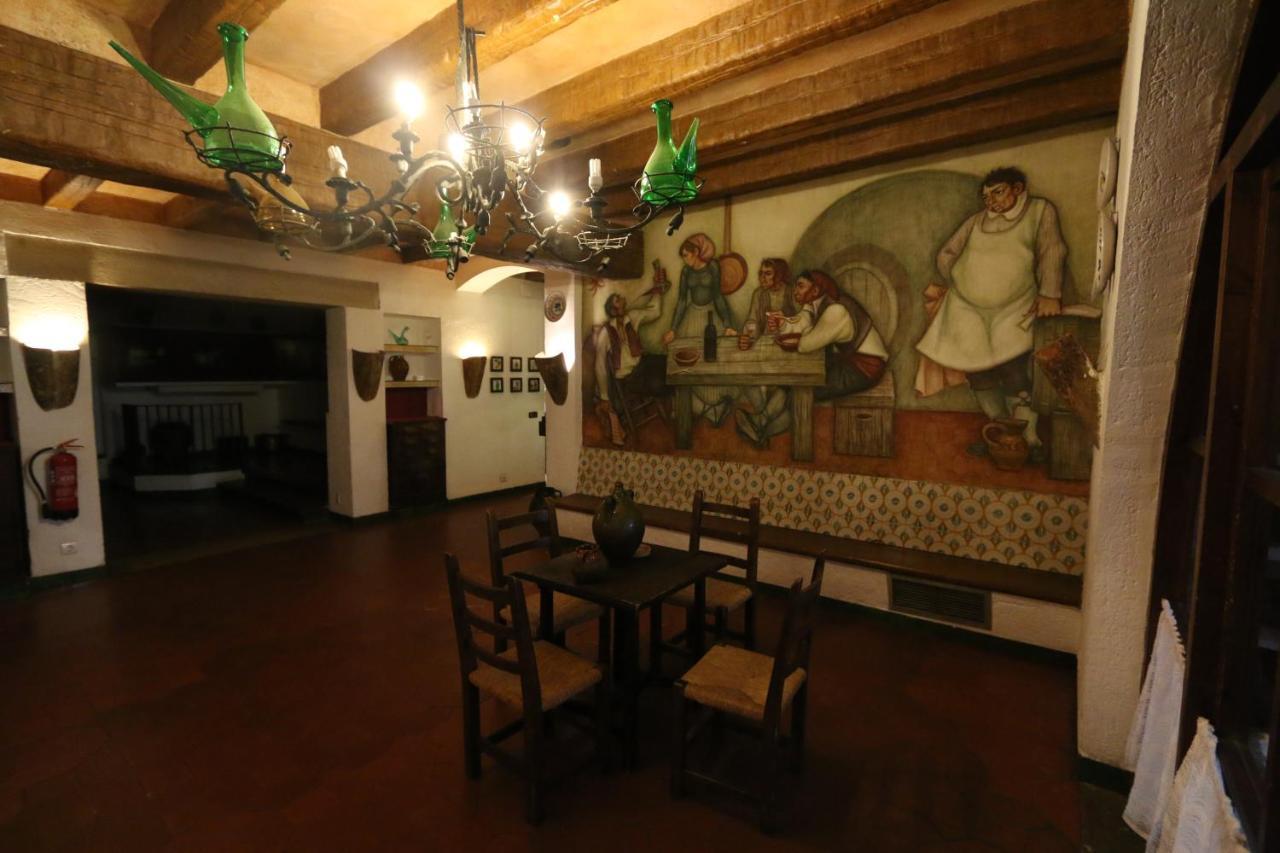 Hostal Del Senglar L'Espluga de Francoli Ngoại thất bức ảnh