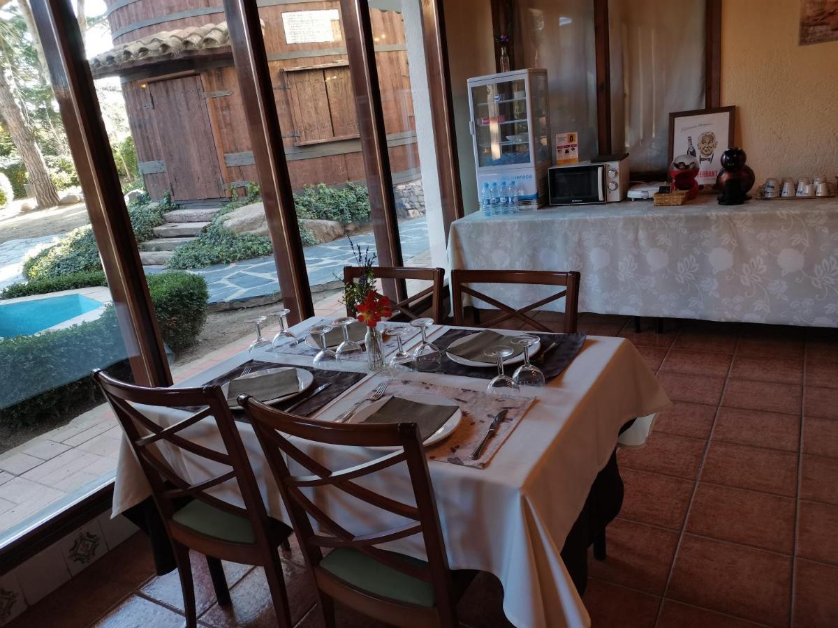 Hostal Del Senglar L'Espluga de Francoli Ngoại thất bức ảnh